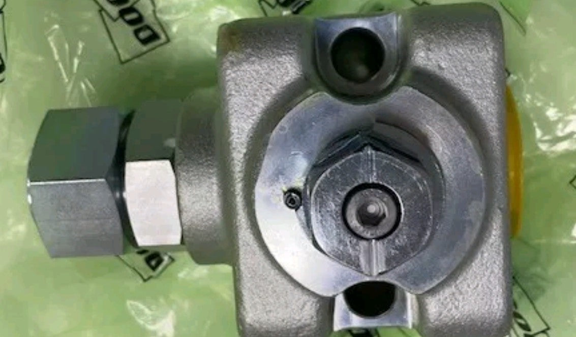 DOOSAN LH STOP VALVE ASSY, PART #410137-00050C.